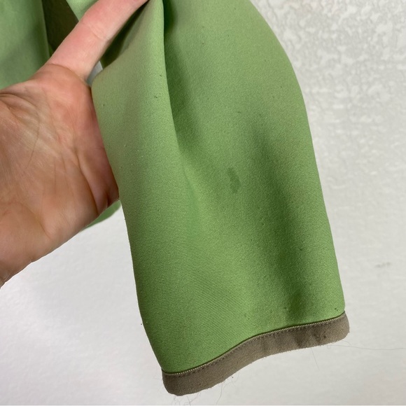The North Face Green Long Sleeve Zip Front Jacket - Picture 5 of 7
